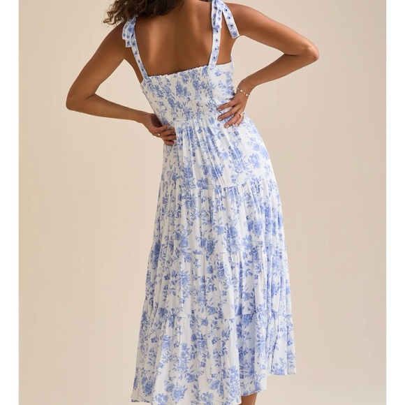 NEW Altar’d State Blue Floral Maxi Dress Size Large Available NWT - Picture 5 of 10